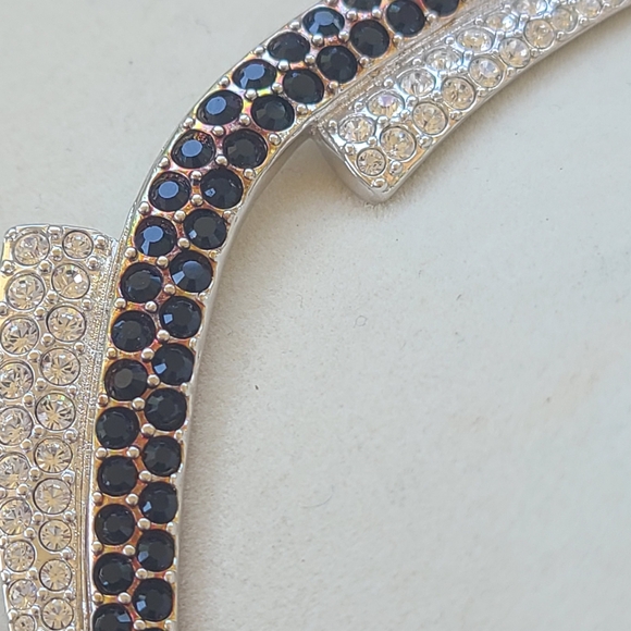 Swarovski Swan Signed Black and Clear Necklace- Great Condition - Picture 8 of 9